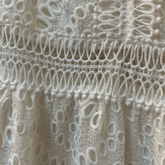 Ark NC white eyelet dress - Picture 5 of 5